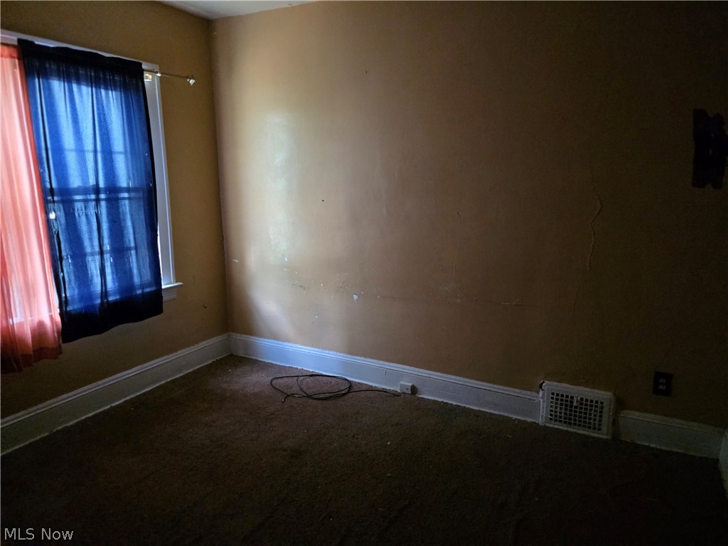 3847 E 146th Street Property Photo 7