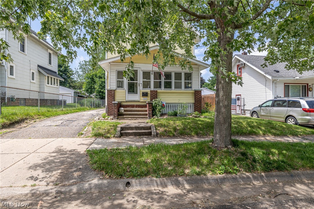 2332 17th Street Sw Property Photo 2