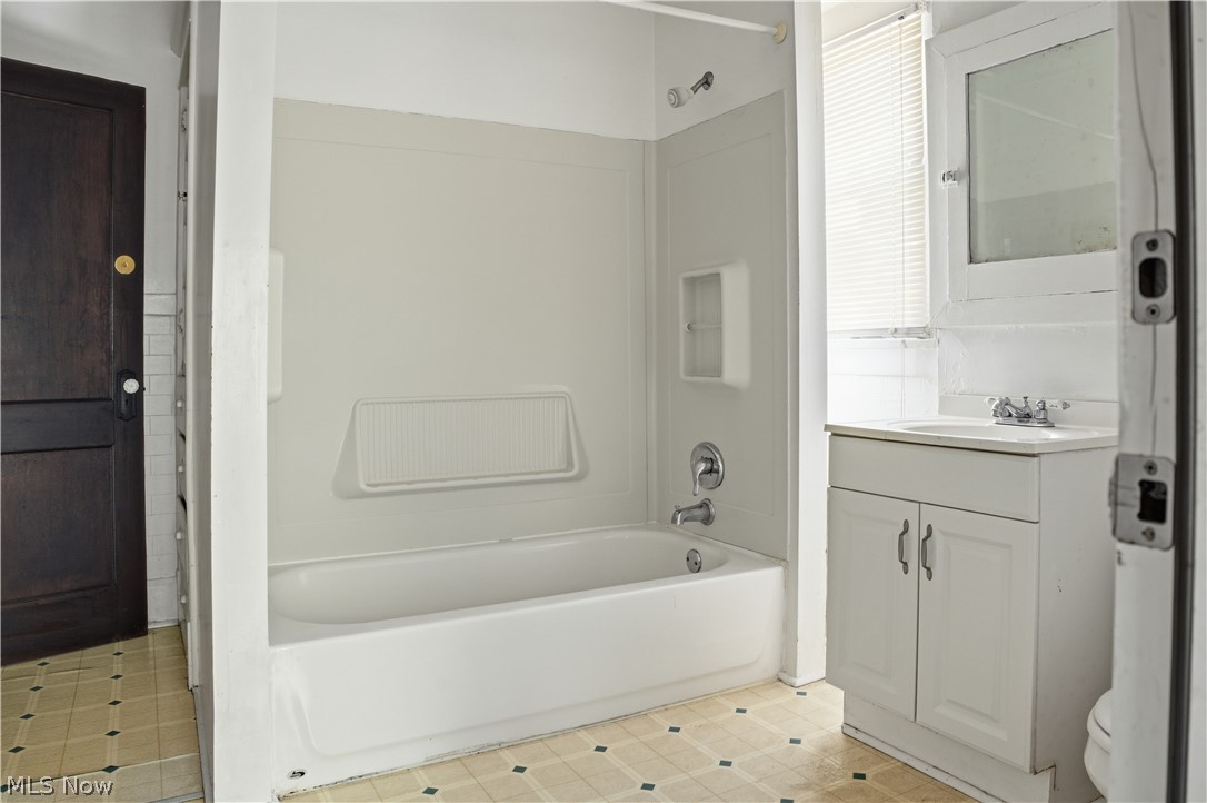 33 E Earle Avenue Property Photo 12