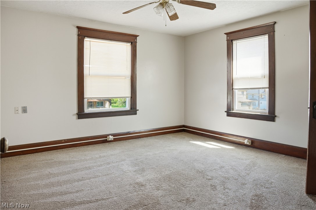 33 E Earle Avenue Property Photo 14