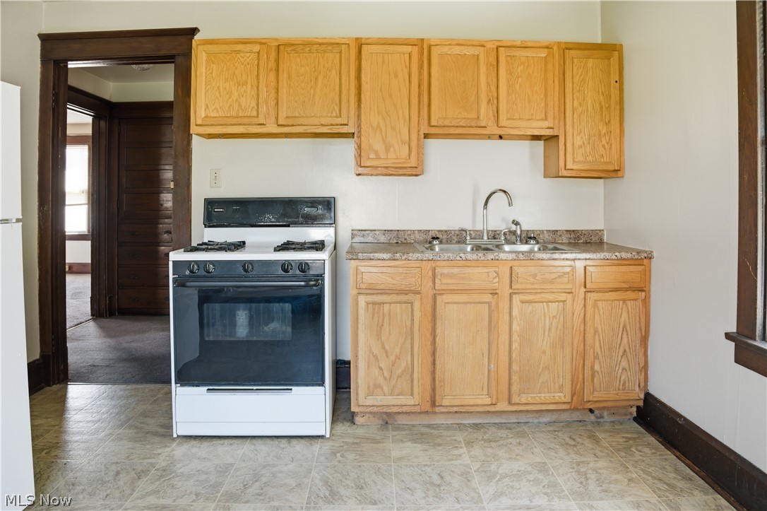 33 E Earle Avenue Property Photo 17