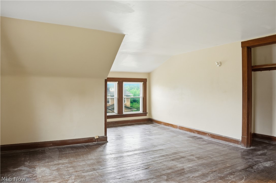33 E Earle Avenue Property Photo 18