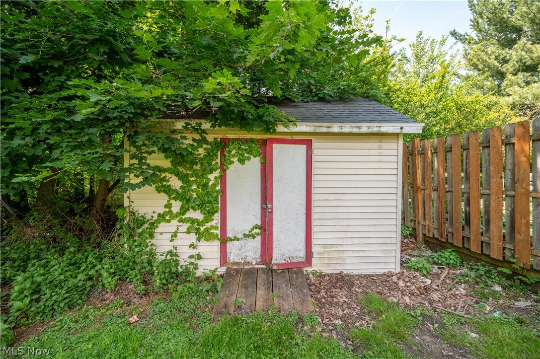 1842 Coronado Avenue Property Photo 49
