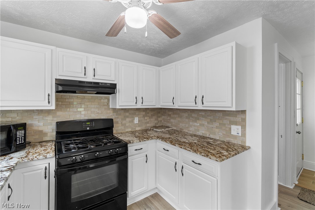 1359 Delia Avenue Property Photo 12