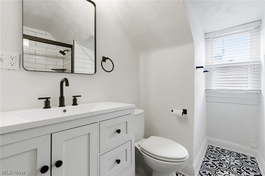 3326 East Overlook Road Property Photo 29