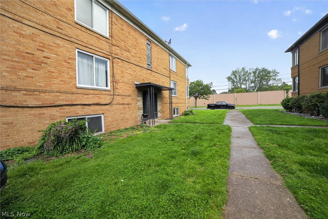 18963 Hilliard Boulevard 2 Property Photo 15