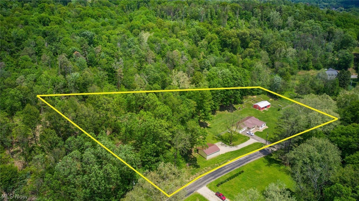 385 Irish Ridge Road Property Photo 2