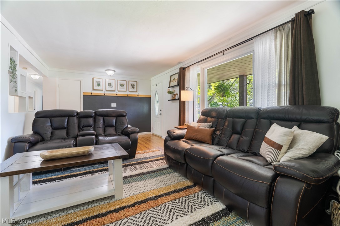 461 Oakridge Drive Property Photo 4