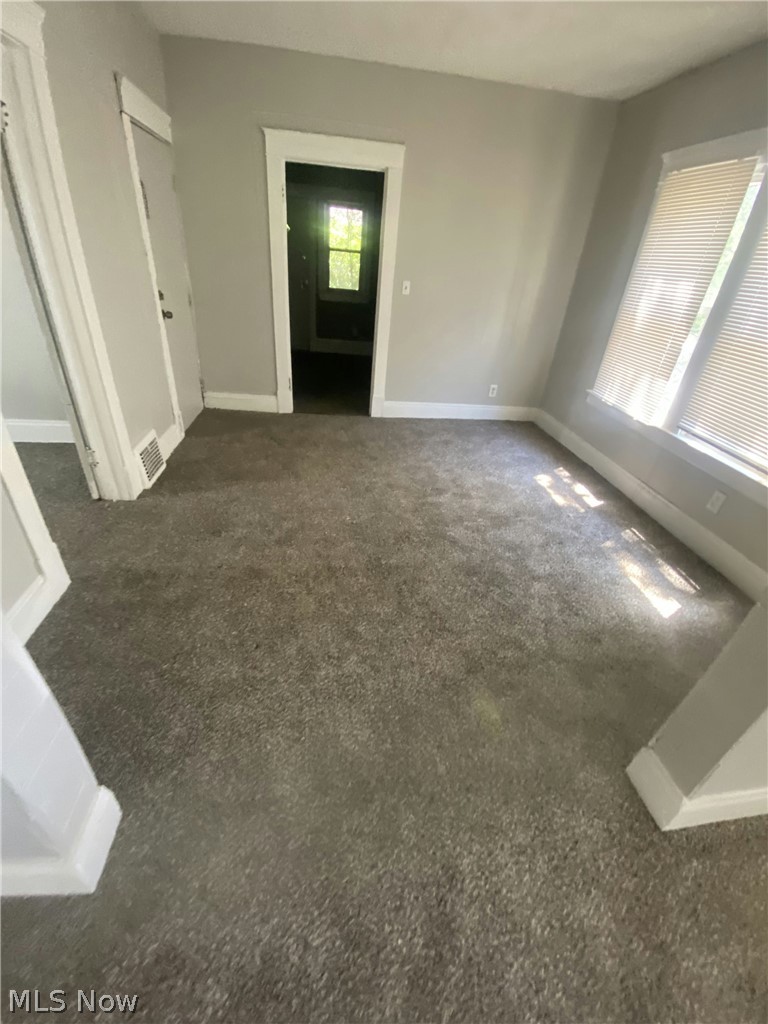 677 E 92nd Street Property Photo 9