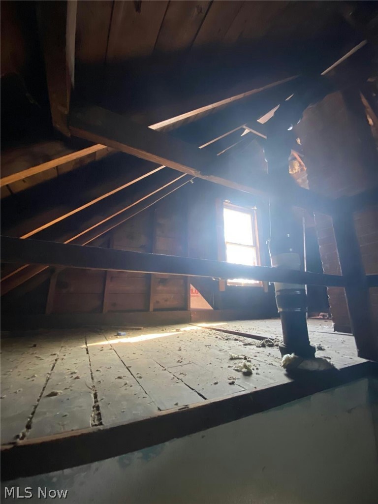 677 E 92nd Street Property Photo 17