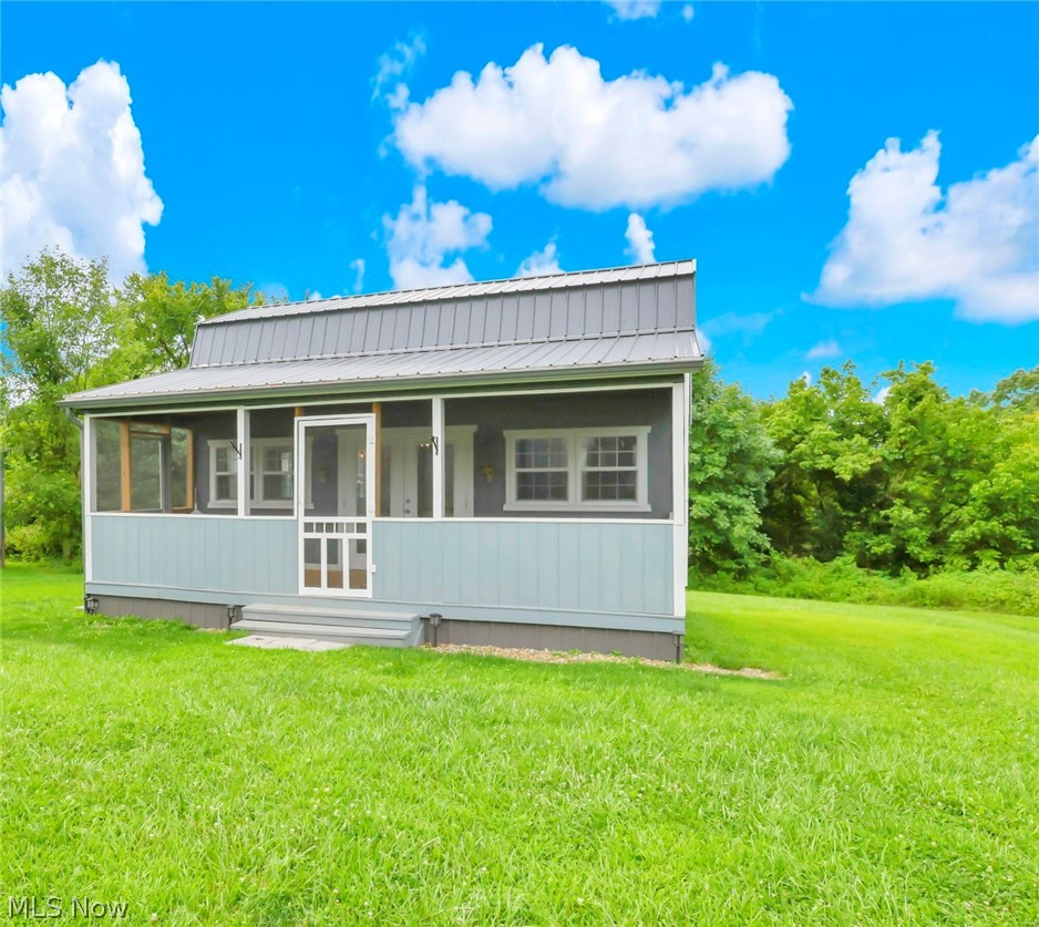 5966 Fairdale Drive Property Photo 4