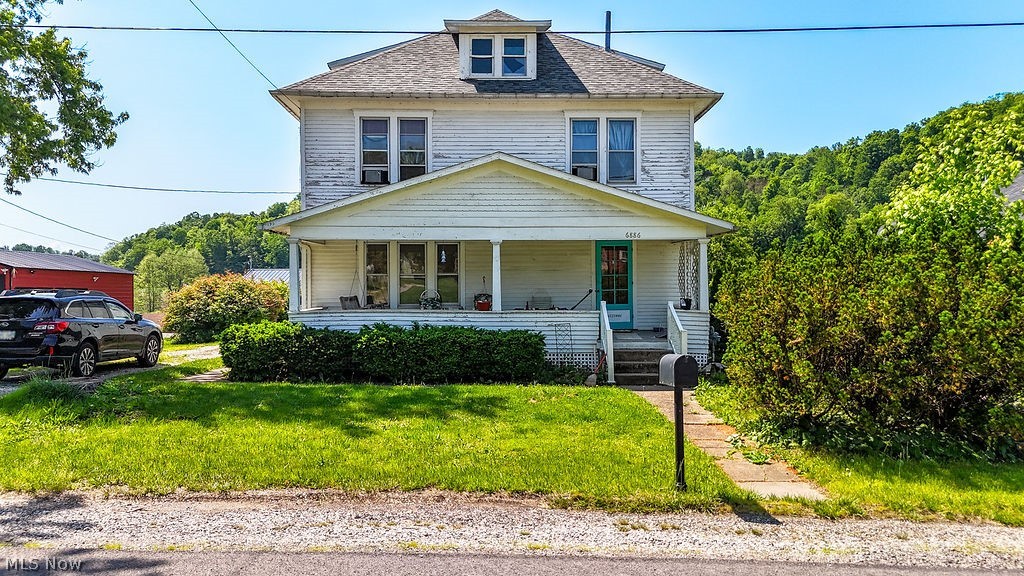 6886 State Route 821