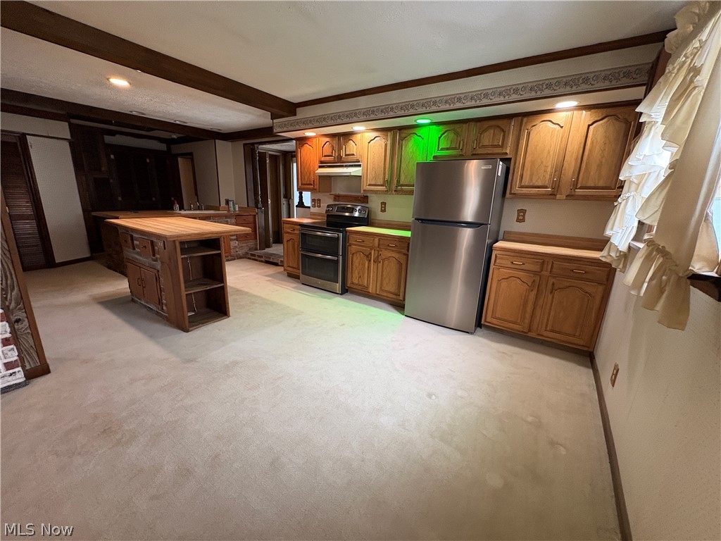 172 Andover Road Property Photo 2