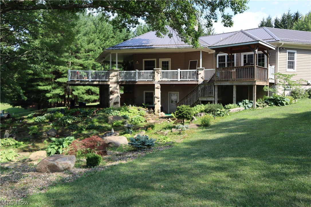 7509 Girdle Road Property Photo 1