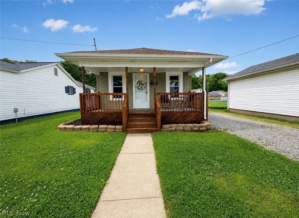 2127 Hoge Avenue Property Photo 1