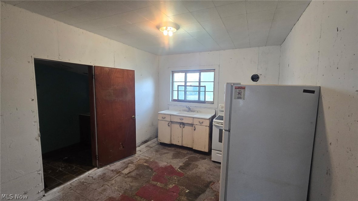 4729 Prospect Street E Property Photo 3