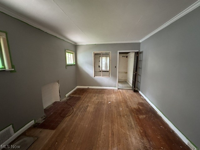 1379 E 219th Street Property Photo 4
