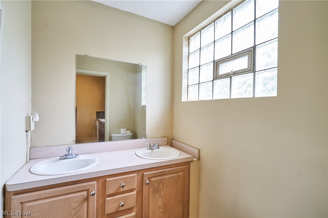 227 S Balch Street Property Photo 11