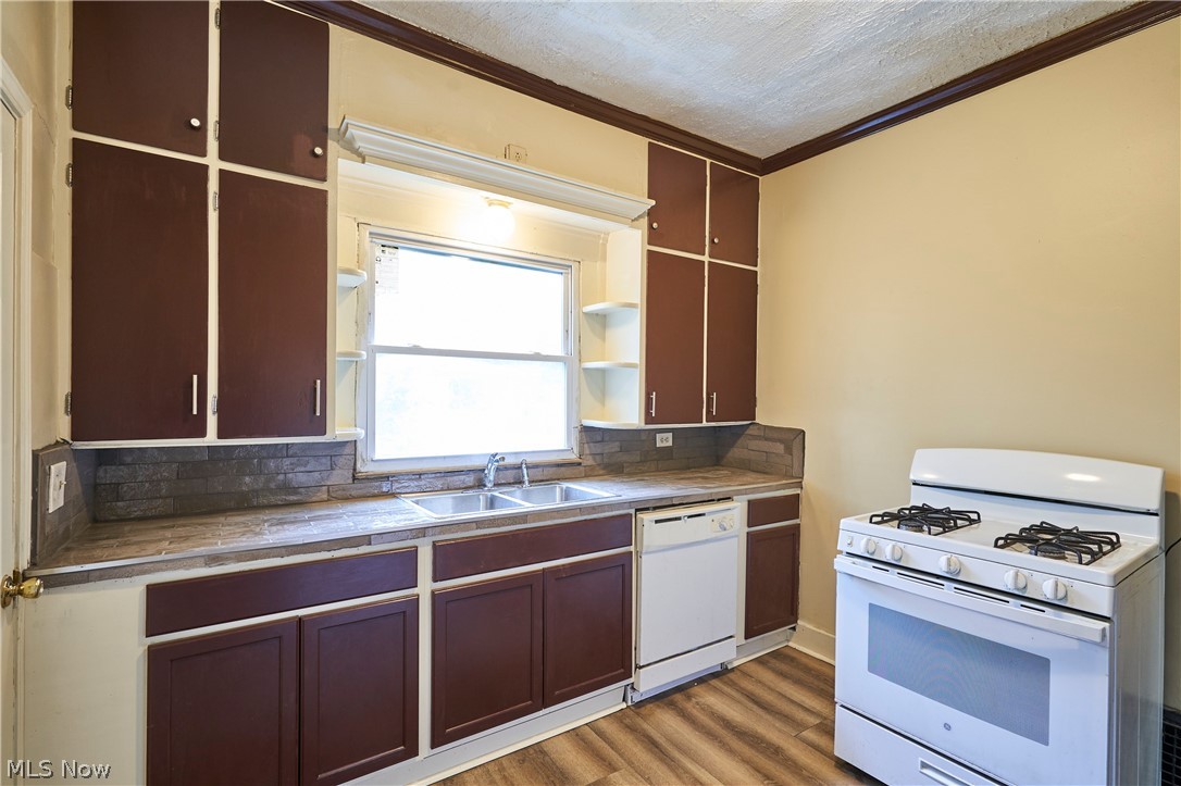 227 S Balch Street Property Photo 12