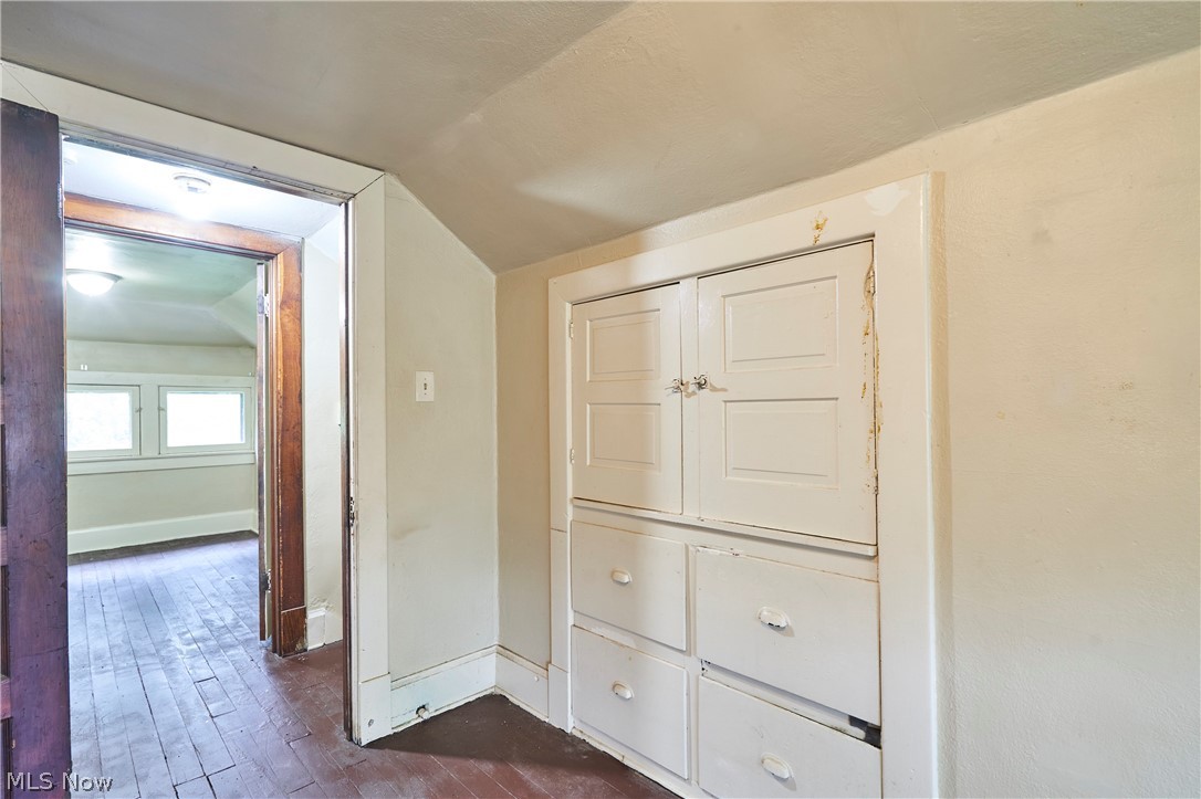 227 S Balch Street Property Photo 25
