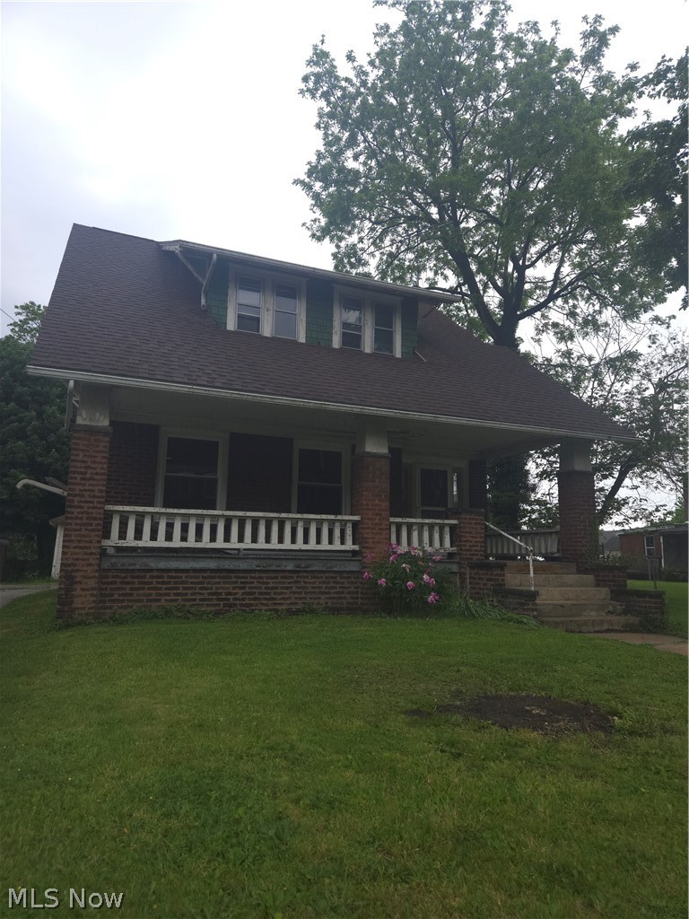 105 W Ely Street Property Photo 1