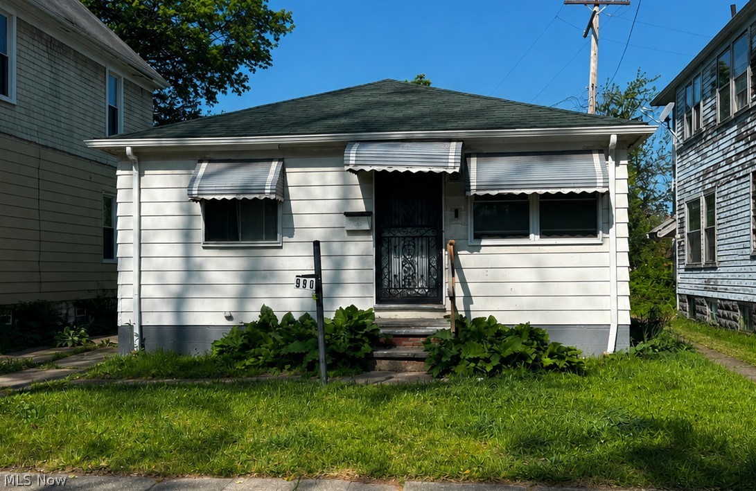 990 E 129th Street