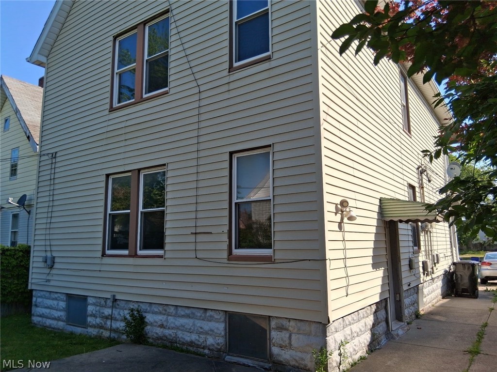 930 Evangeline Road Property Photo 3