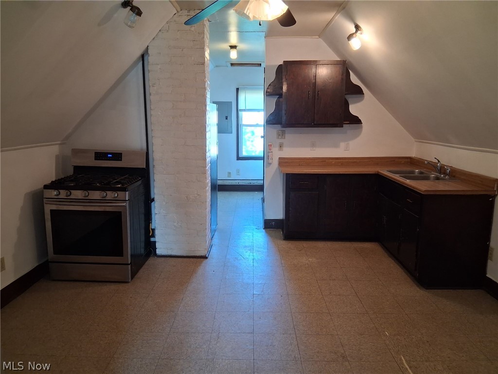 930 Evangeline Road Property Photo 28
