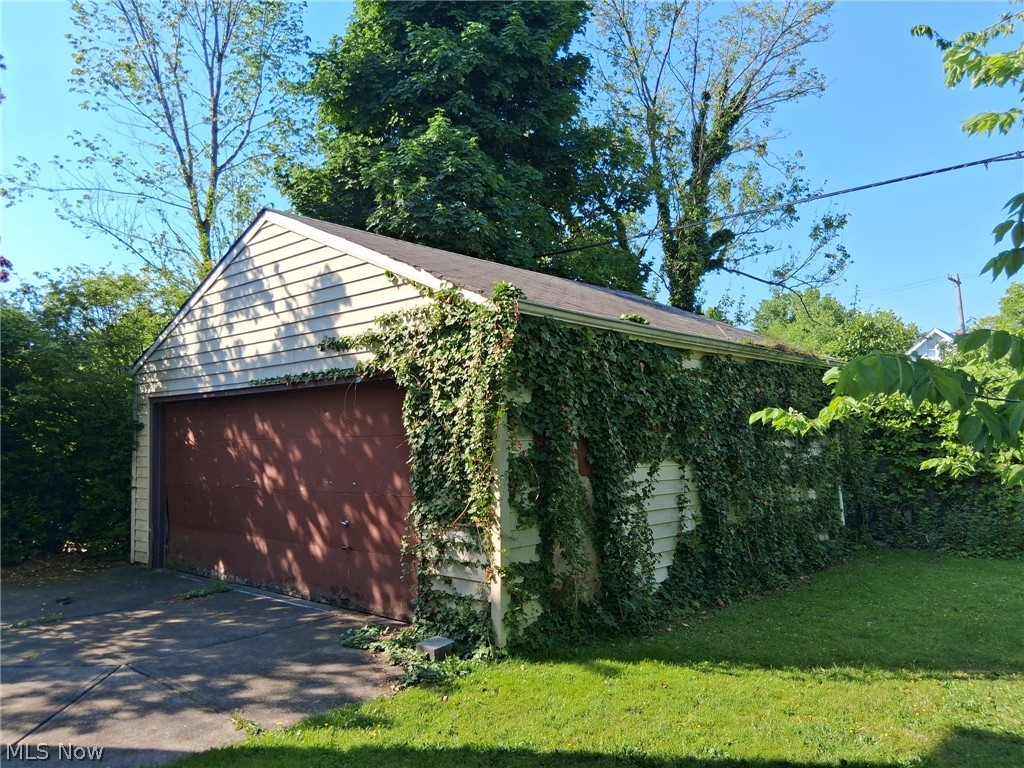 930 Evangeline Road Property Photo 31