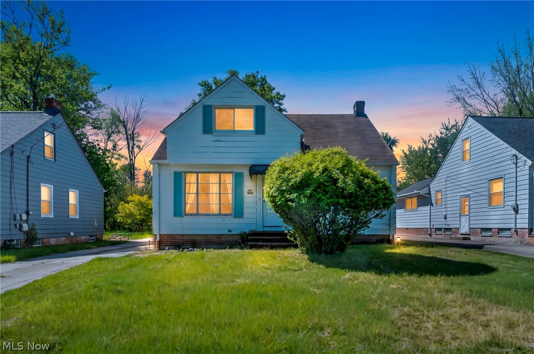 15812 Grant Avenue Property Photo 1