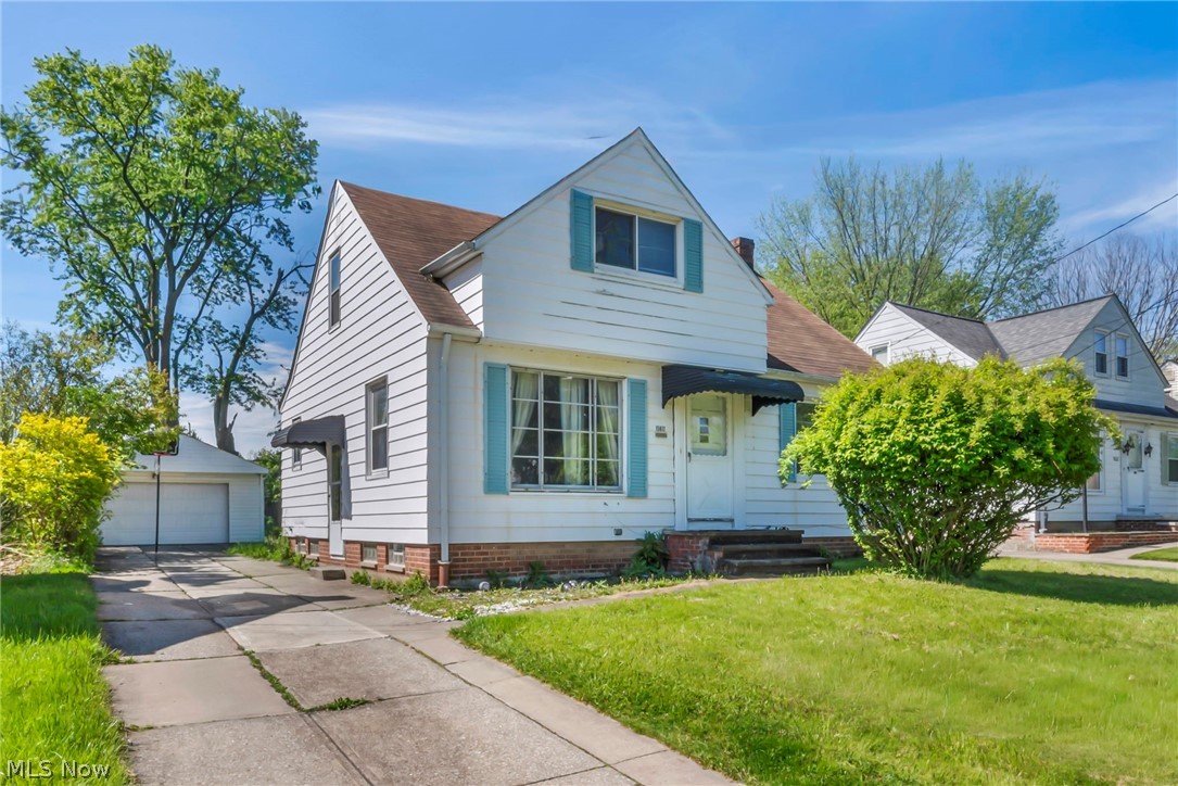 15812 Grant Avenue Property Photo 3