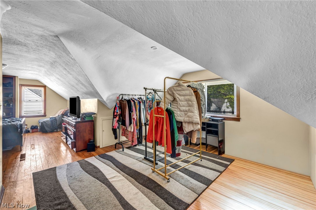 15812 Grant Avenue Property Photo 24