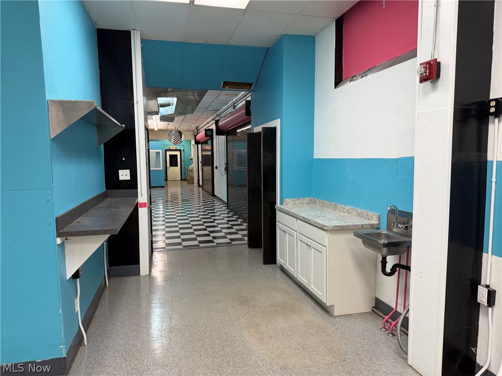 247 S Chestnut Street Property Photo 5