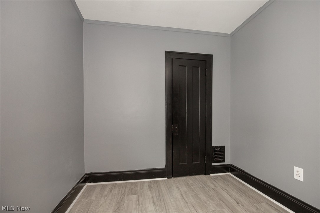 1868-1870 Lampson Road Property Photo 17