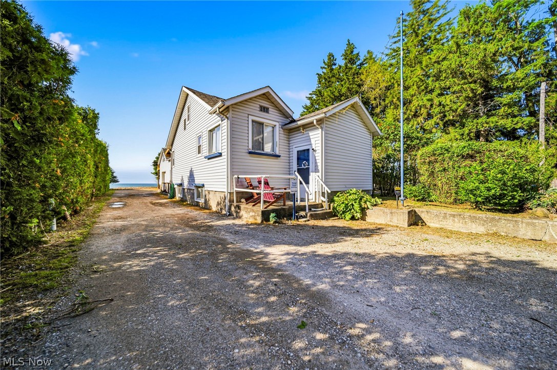 1050 Lake Road Property Photo 1