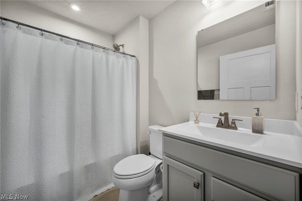 141 W Spring Drive Property Photo 25