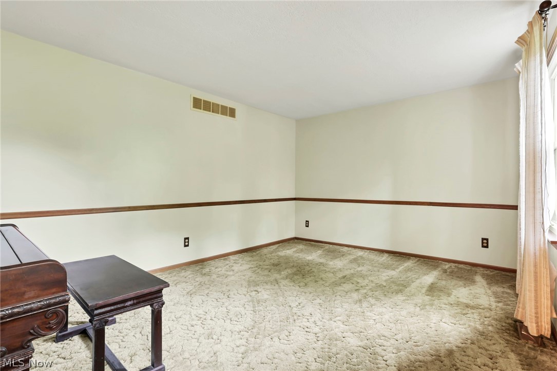 60467 Apache Lane Property Photo 9