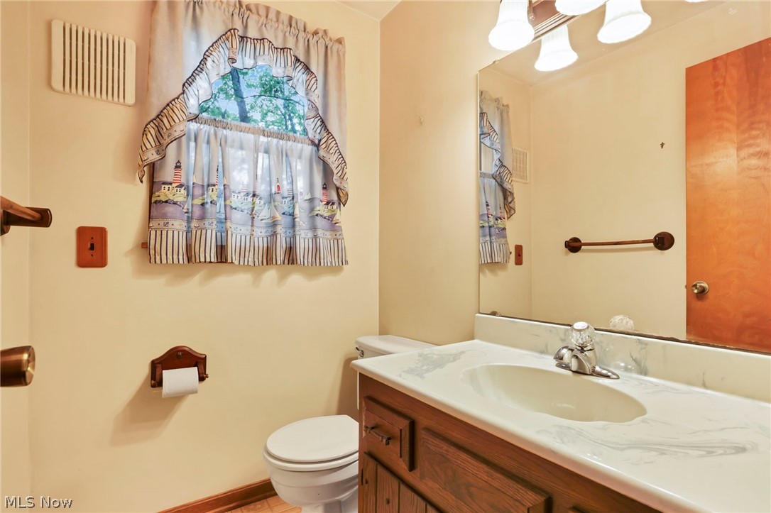 60467 Apache Lane Property Photo 15