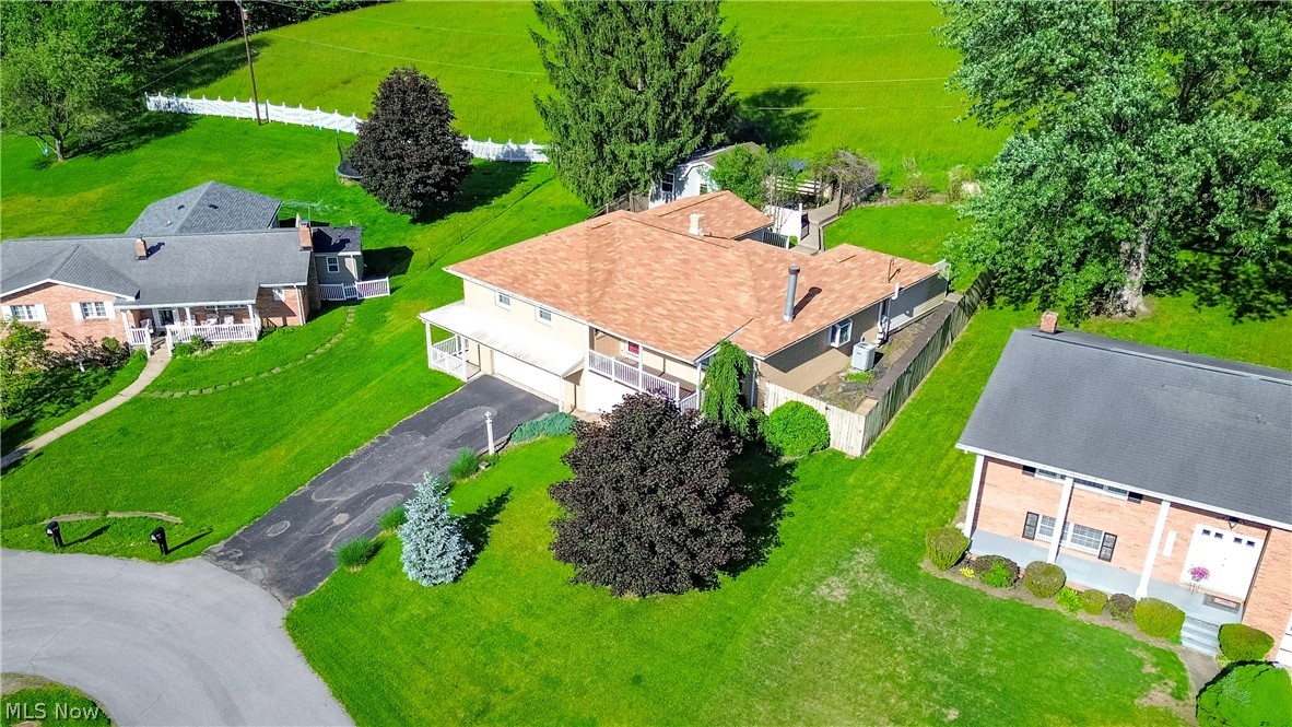 761 Della Drive Property Photo 3