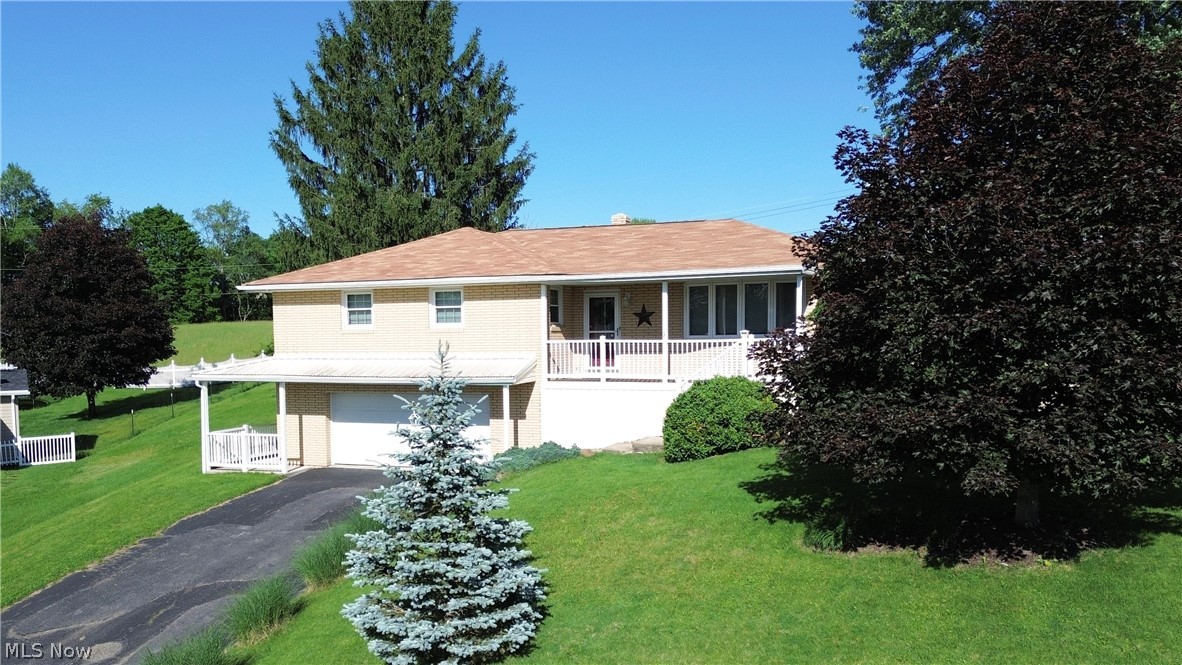 761 Della Drive Property Photo 7