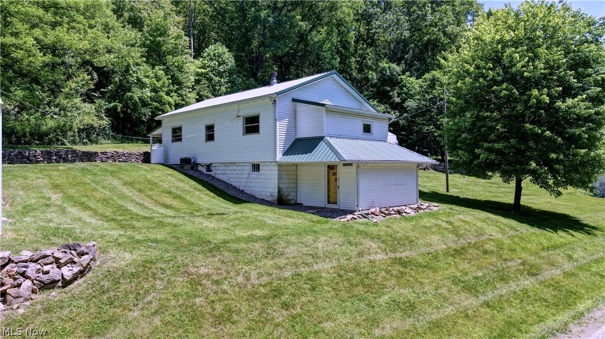 12413 Lick Run Rd Property Photo 3