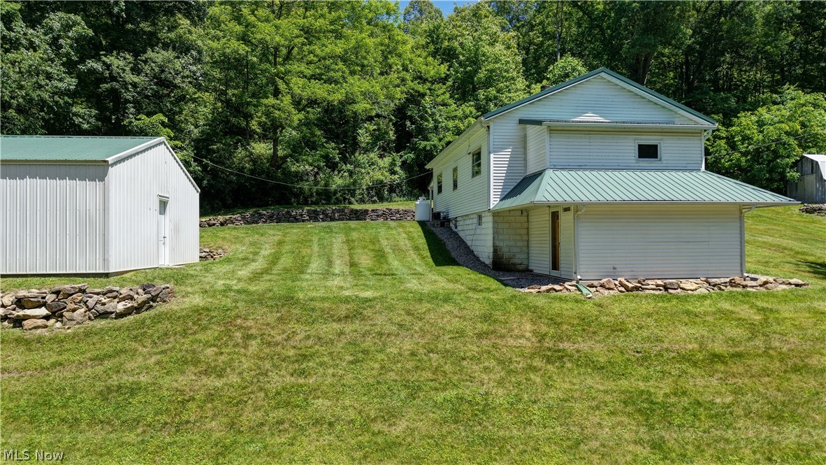 12413 Lick Run Rd Property Photo 4