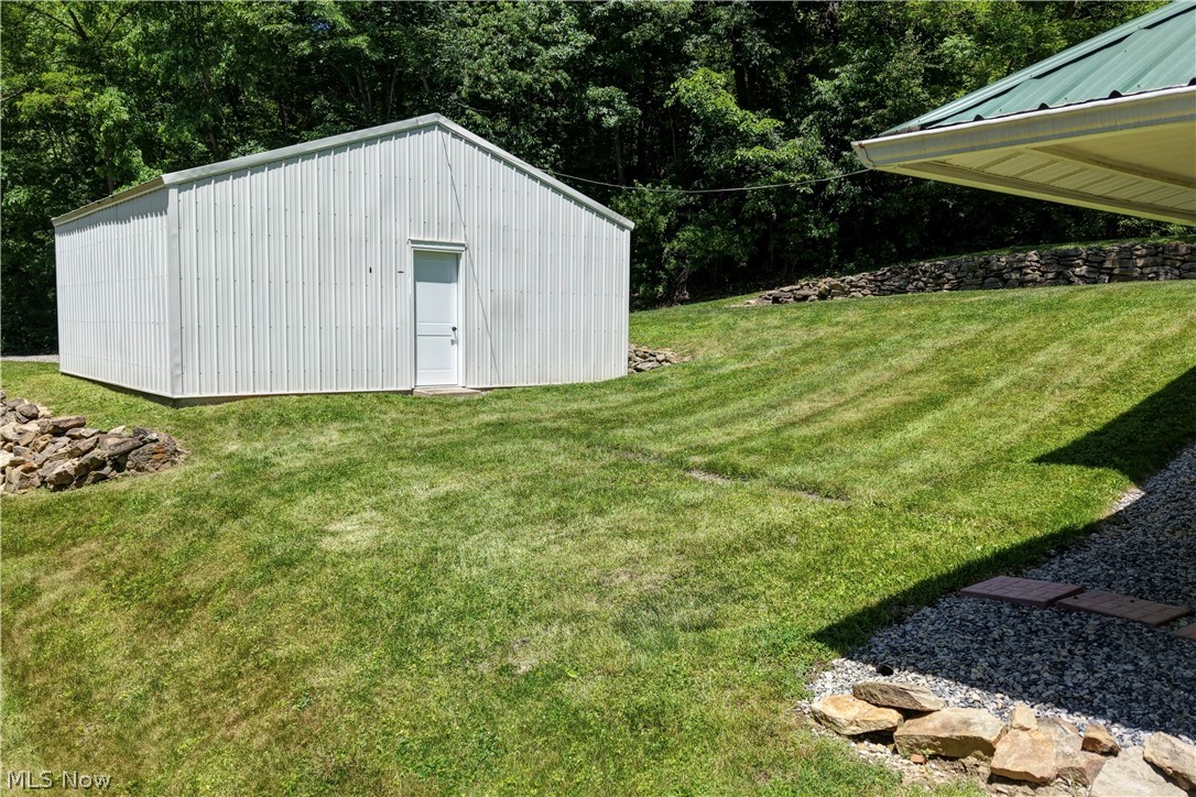 12413 Lick Run Rd Property Photo 32
