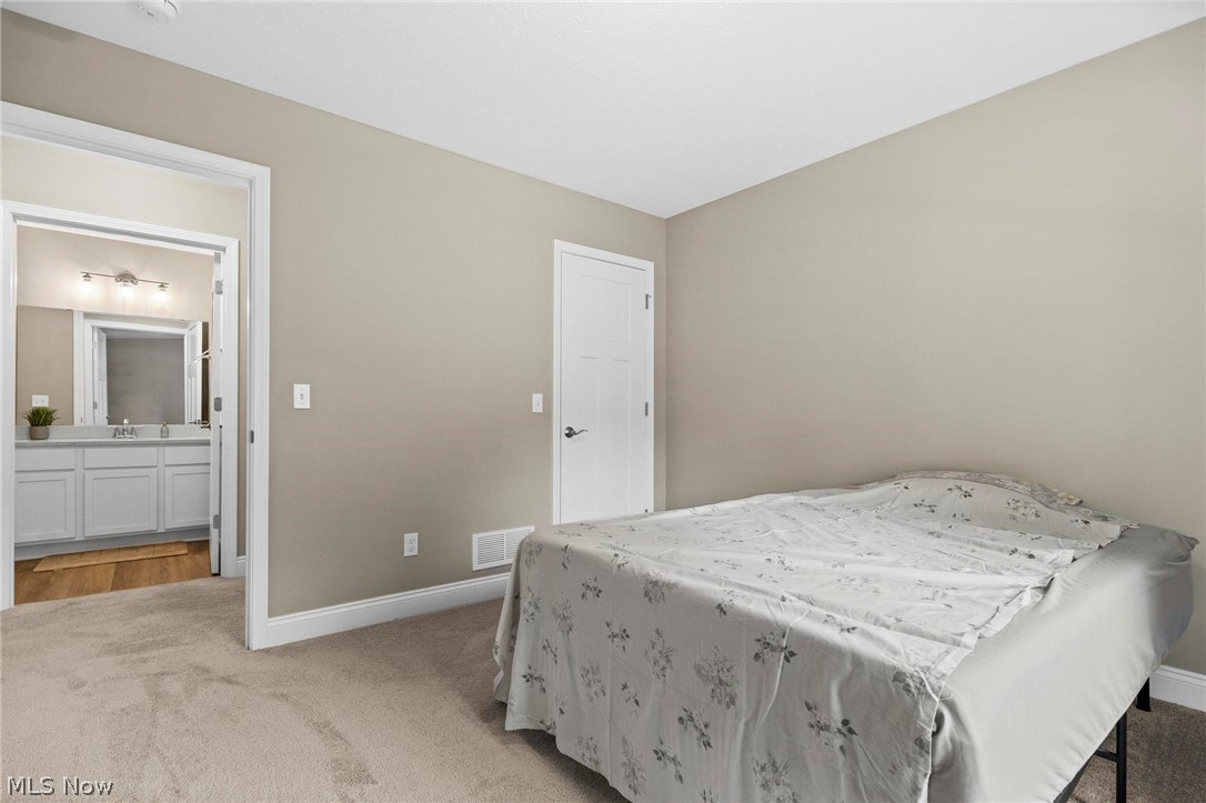 666 Treadway Boulevard Property Photo 22