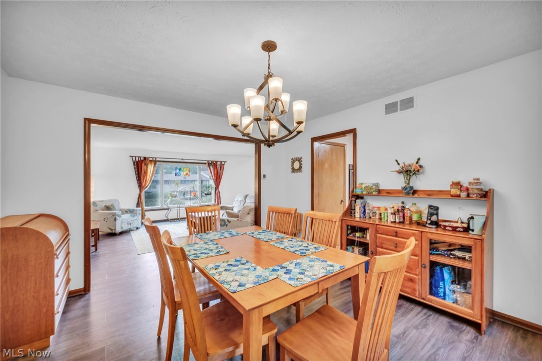 3379 S Smith Road Property Photo 11