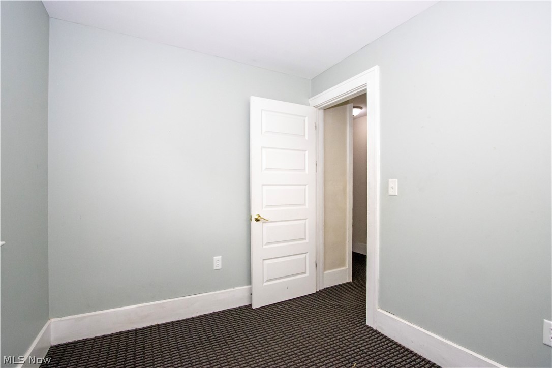 377 S Main Street Property Photo 6