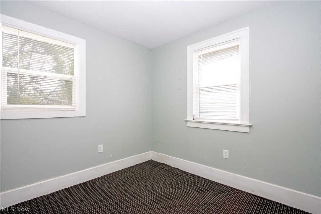 377 S Main Street Property Photo 7