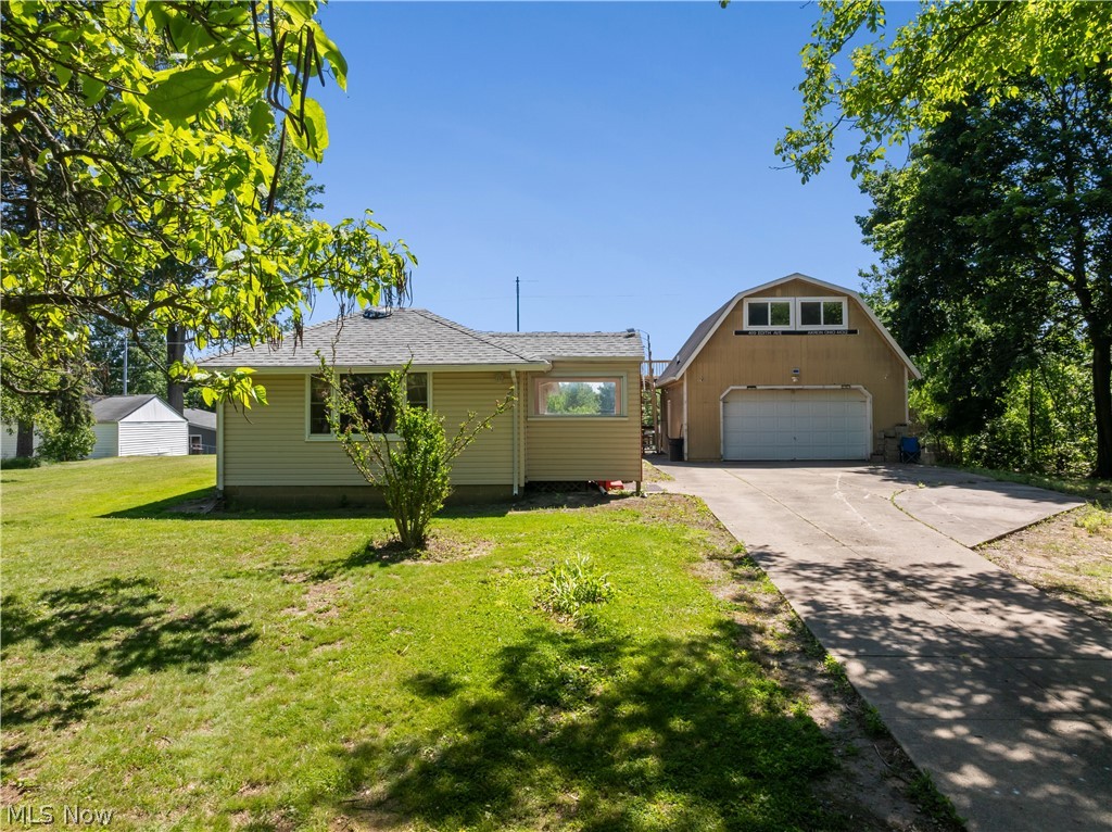 409 Edith Avenue Property Photo 2