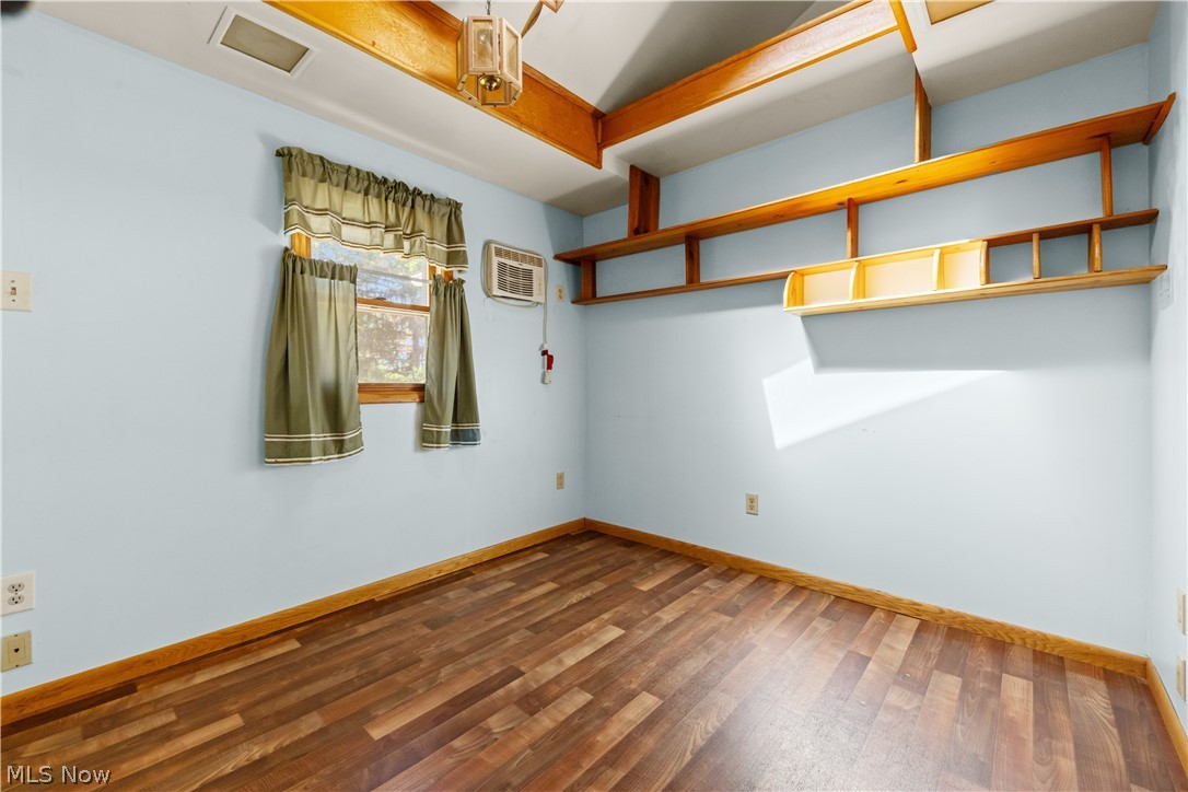 409 Edith Avenue Property Photo 23