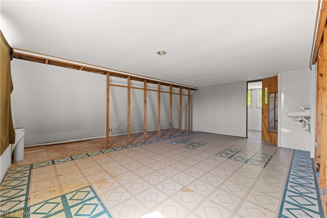 409 Edith Avenue Property Photo 40